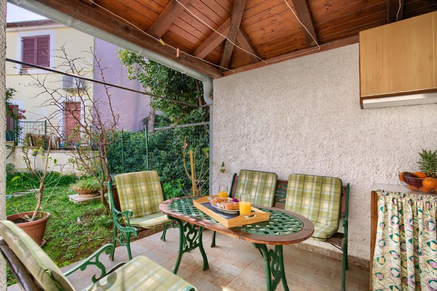 Homestay Kety Premantura Apartment